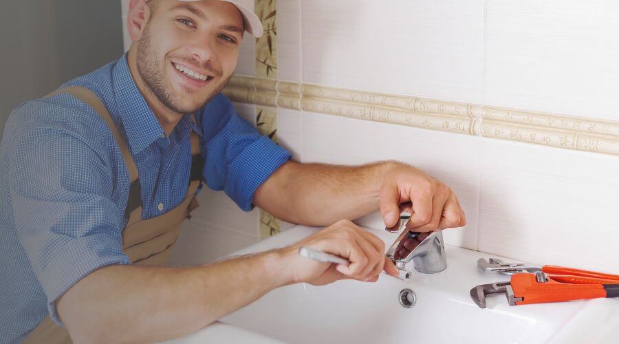 Professional clogged drains services in McAlpin, FL